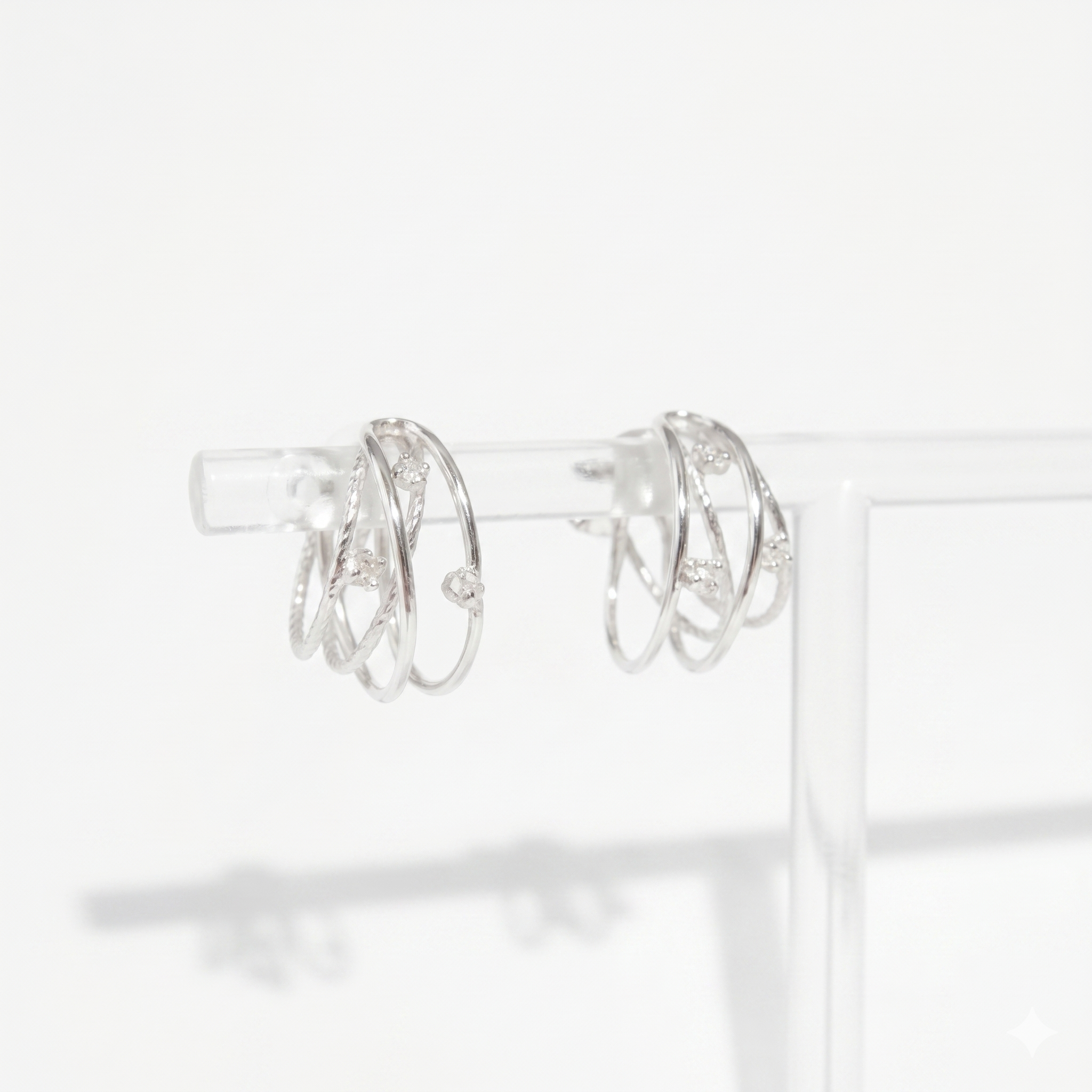 【即納】0.18ct ダイヤモンド・イヤリング【orbit】